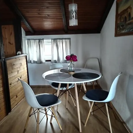 Ana Apartman